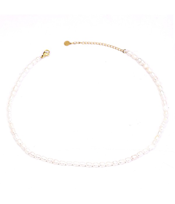 Collar clásico de perlas naturales medianas