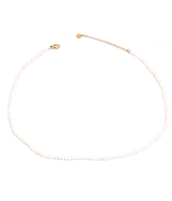 Collar clásico de perlas naturales pequeñas