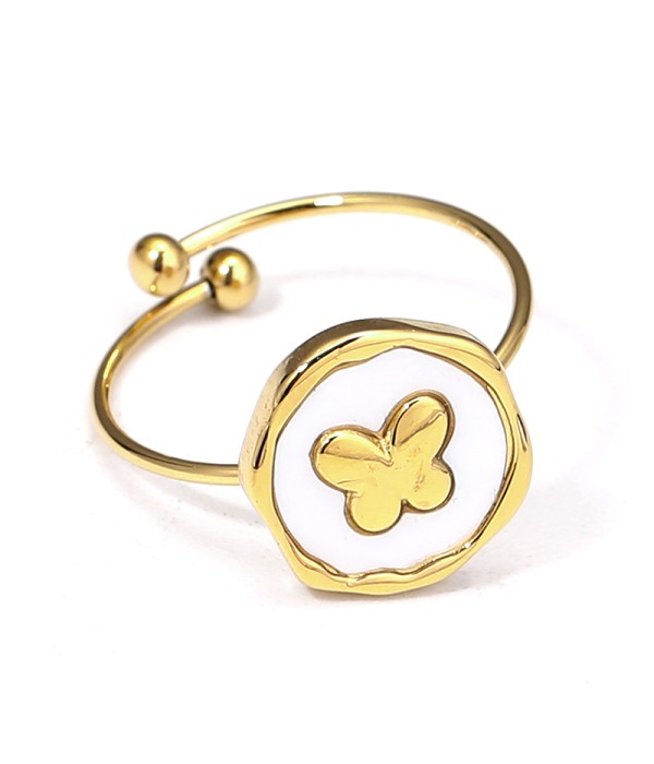 Anillo dorado de nácar con mariposa