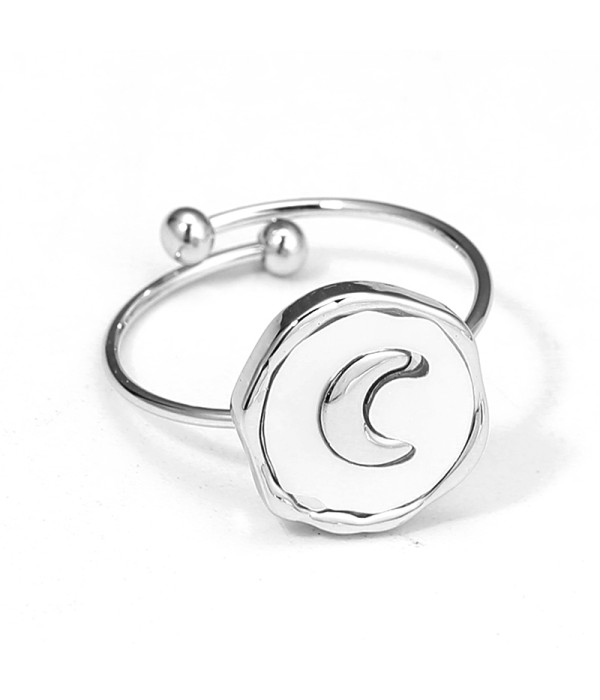 Anillo plateado de nácar con luna