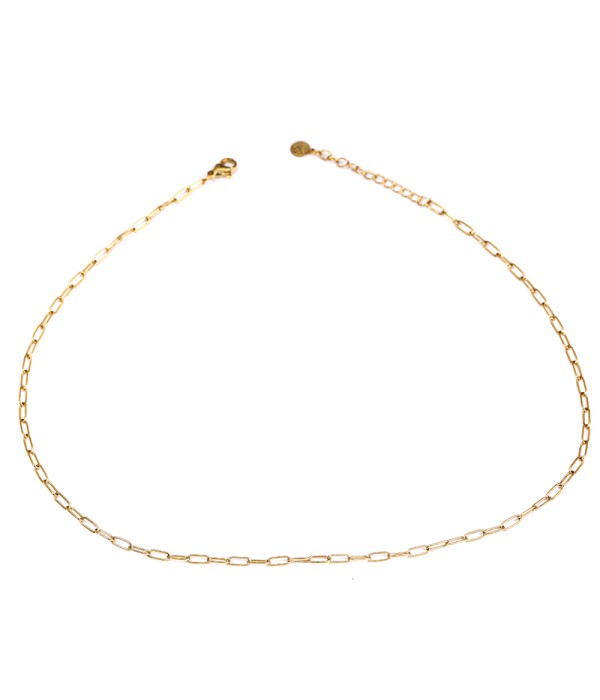 Collar dorado de eslabones alargados