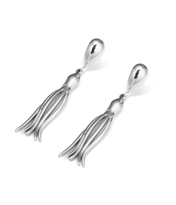Pendientes plateados tipo flecos elegantes
