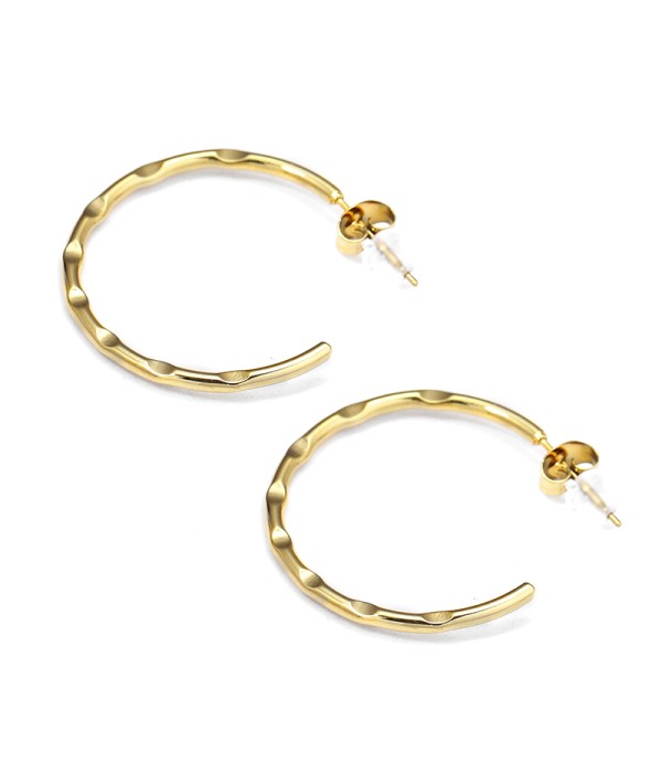 Pendientes de aros con textura ondulada