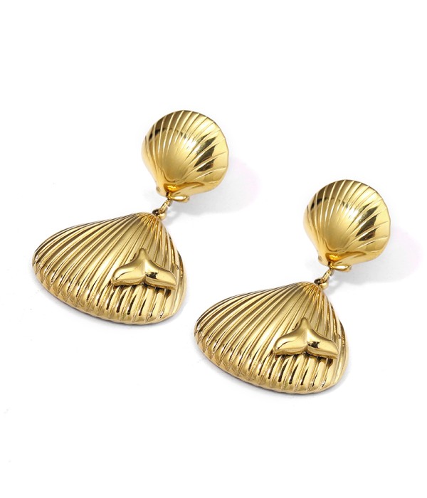 Pendientes dorados conchas marinas