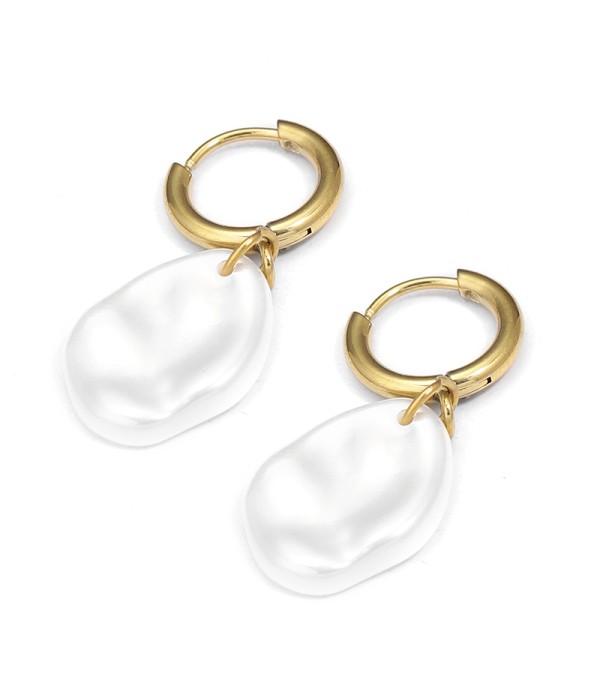 Pendientes de aros con colgante irregular nacarado