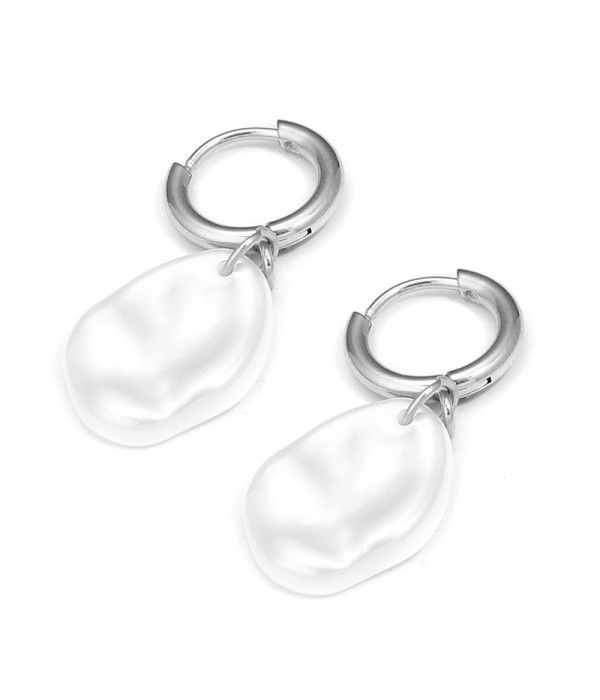 Pendientes de aros con colgante irregular nacarado 2