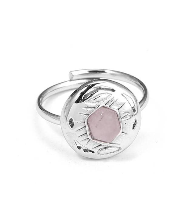 Anillo plateado con diseño tribal calado