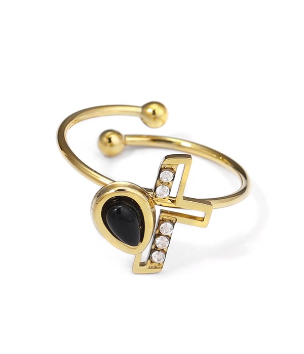 Anillo dorado con cruz y gota 2