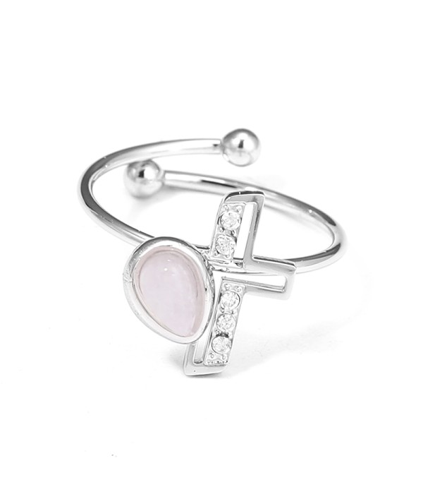 Anillo plateado con cruz y gota