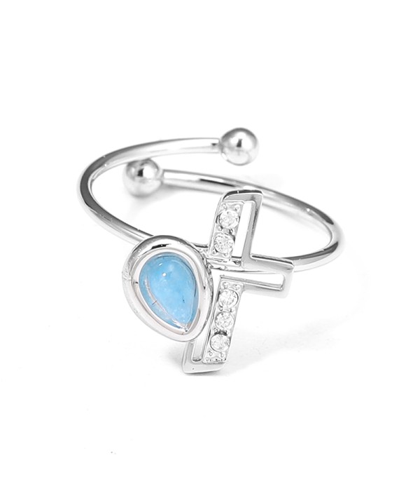 Anillo plateado con cruz y gota