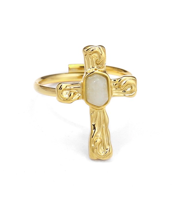 Anillo cruz dorada con piedra