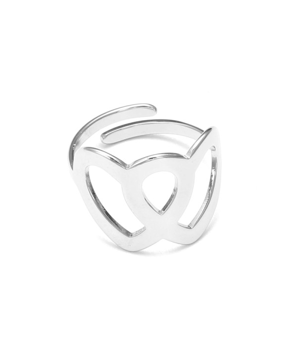 Anillo plateado de corazones