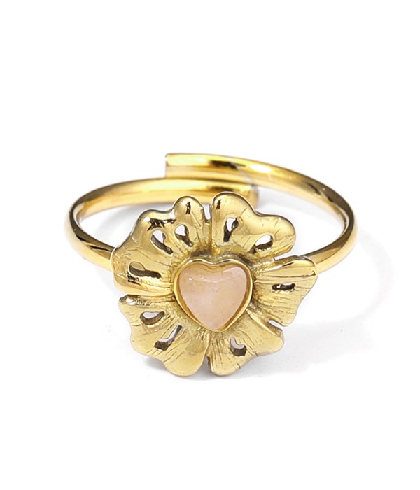 Anillo plateado de flor con corazón