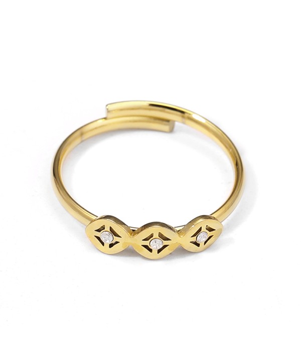 Anillo con triple motivo geométrico