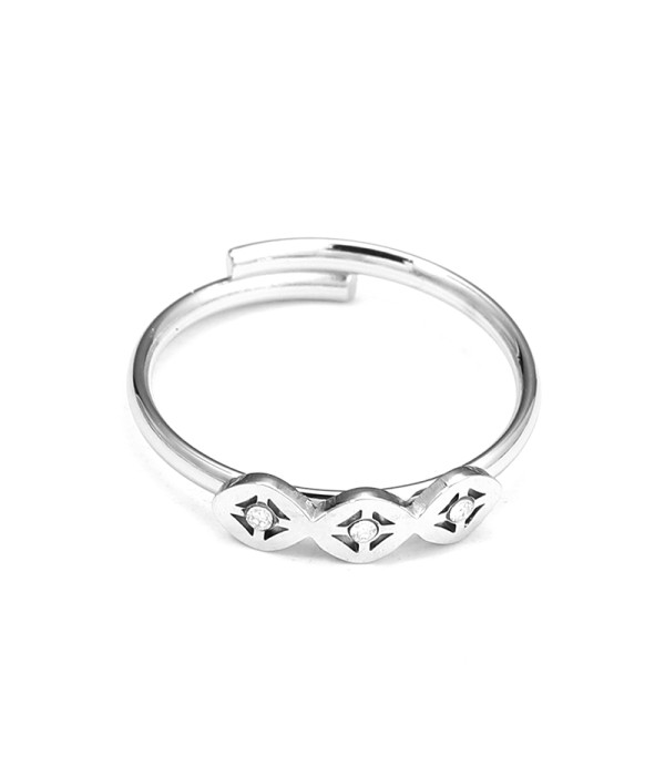 Anillo con triple motivo geométrico 2