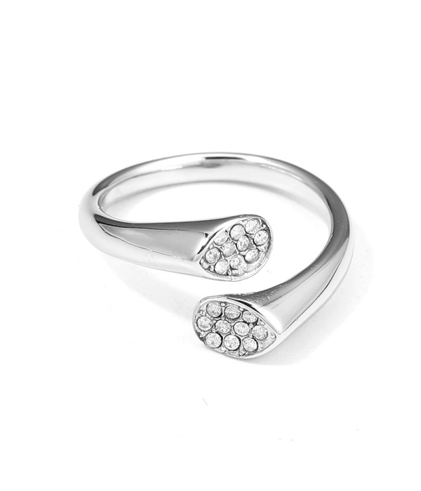 Anillo con doble punta pavé