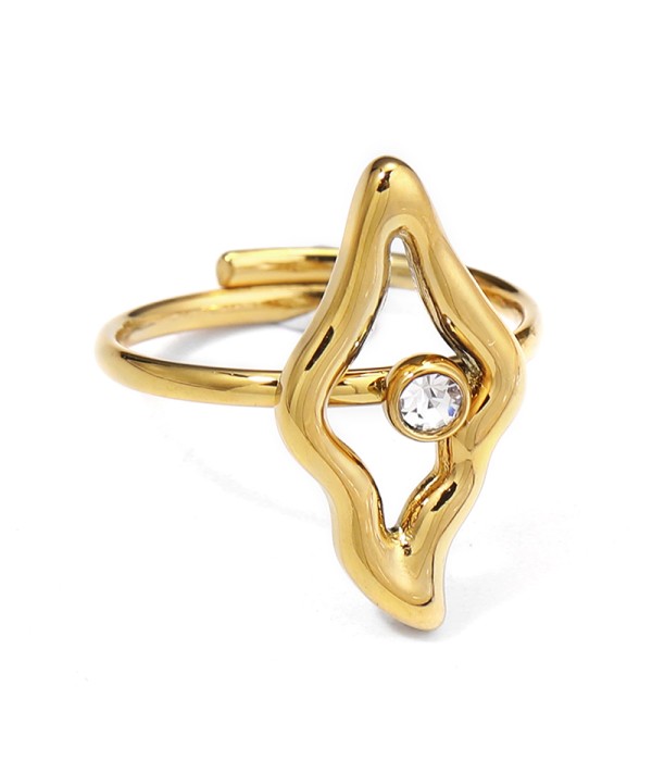 Anillo dorado con diseño orgánico y circonita central