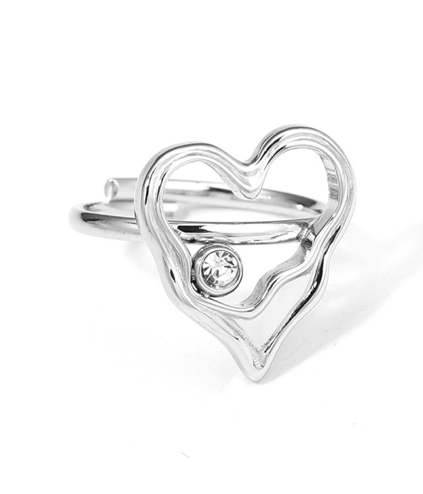 Anillo plateado de corazón con circonita