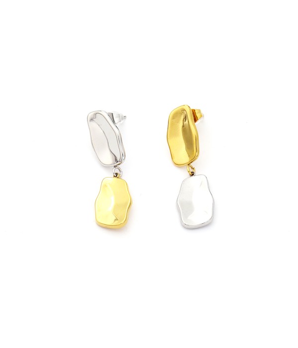 Pendientes largos bicolor con formas orgánicas