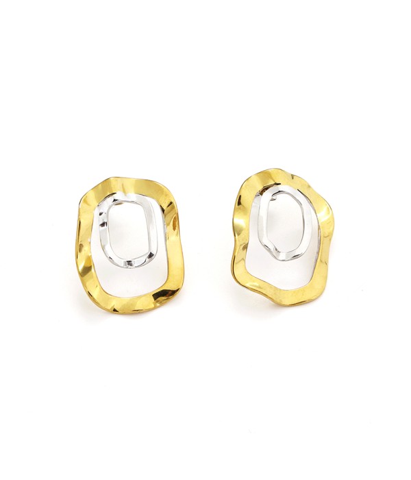 Pendientes bicolor con forma orgánica ovalada