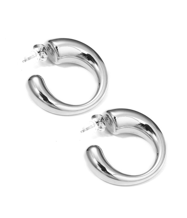 Pendientes de aro grueso plateado con forma curva abierta