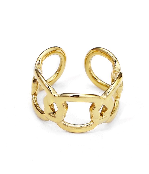 Anillo dorado diseño de eslabones