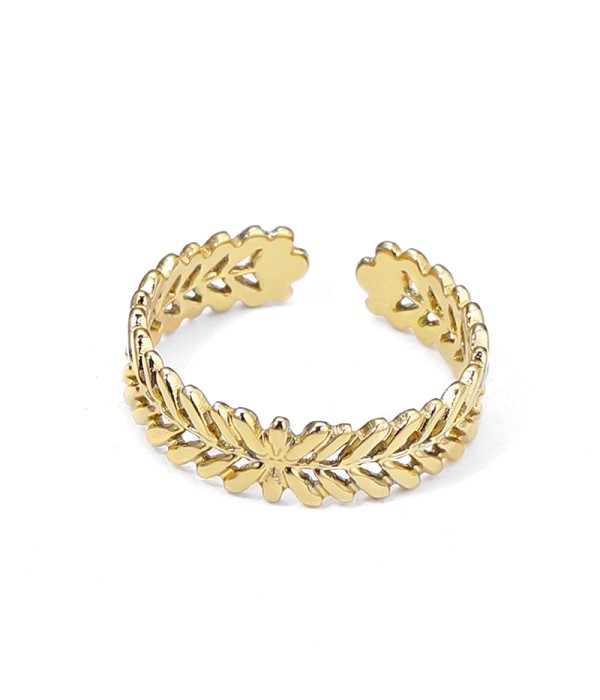 Anillo abierto dorado con diseño de hojas