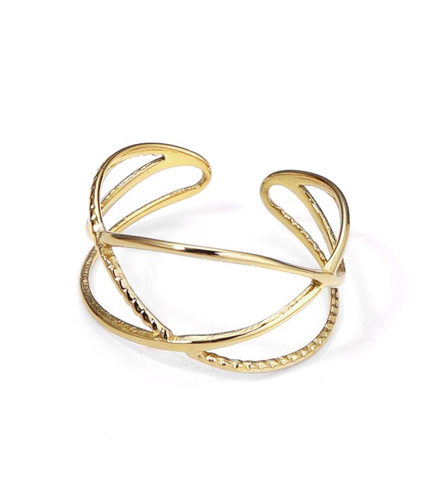 Anillo abierto dorado de líneas entrelazadas