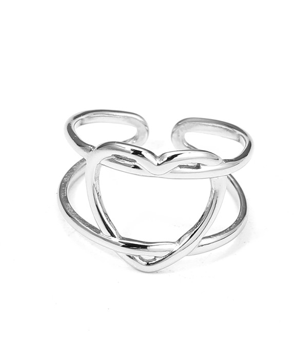 Anillo plateado abierto con corazón entrelazado