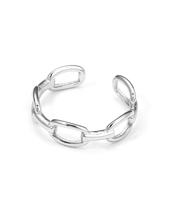 Anillo estilo cadena plateada abierta