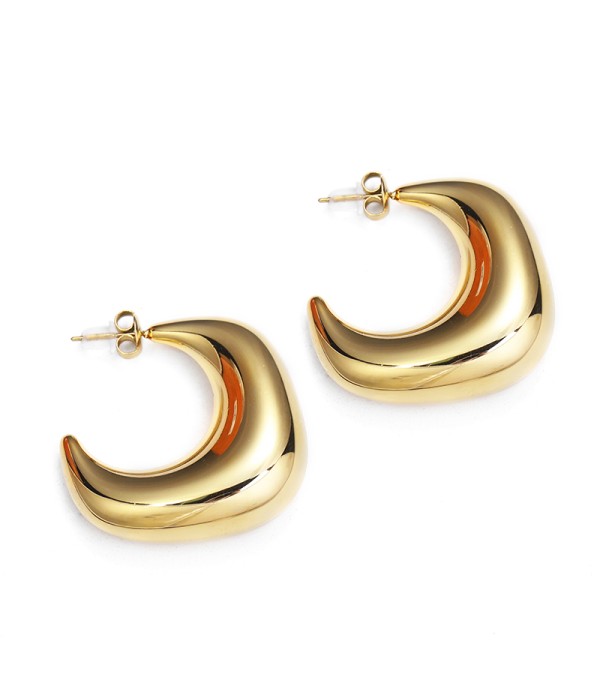 Pendientes de aro dorados en forma de media luna moderna