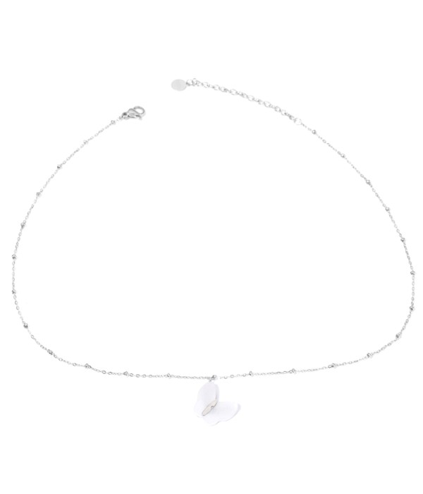 Collares plateadas con mariposas multicolores