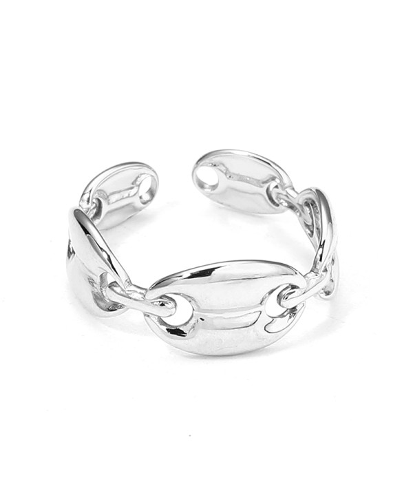 Anillo plateado tipo cadena eslabonada