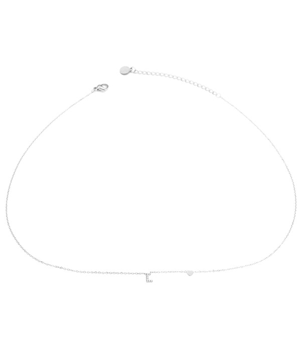 Collar plateado con letra “L” y circonitas