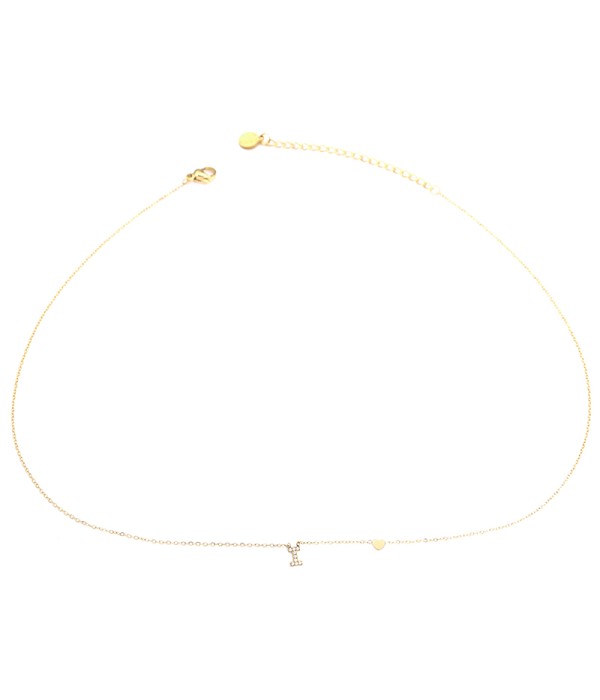 Collar dorado con letra “I” y circonitas