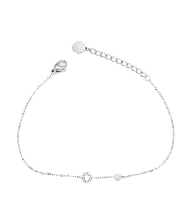 Pulsera con letra “O” y circonitas