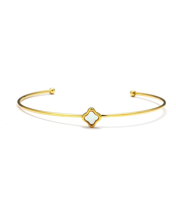 Pulsera rígida dorada con central trébol de cuatro hojas