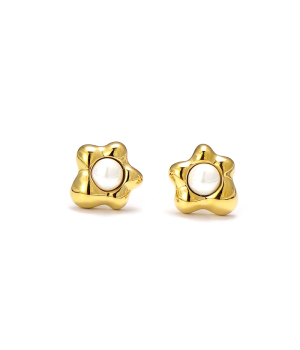 Pendientes dorados en forma de flor con perla