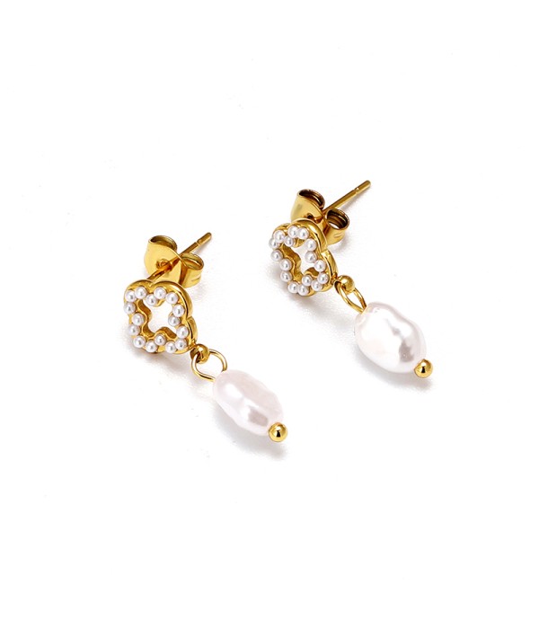Pendientes con colgantes con perlas y trébol con circonitas
