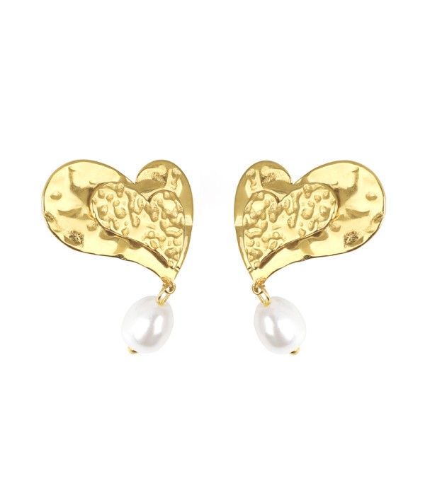 Pendientes de corazón martillado con perla colgante