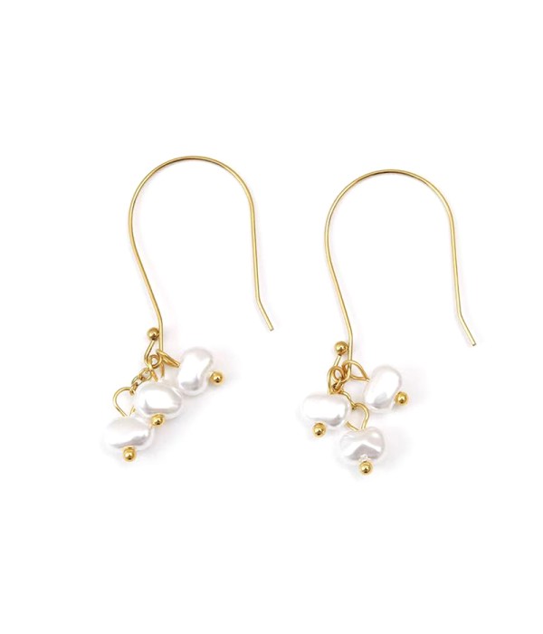 Pendientes colgantes minimalistas con perlas barrocas