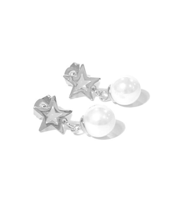 Pendientes plateados con perla y estrella hueca