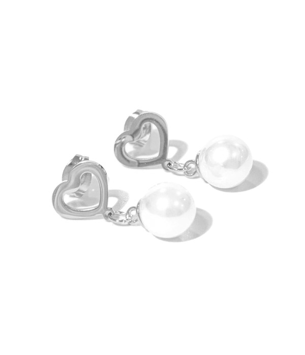 Pendientes con corazón hueco y perla colgante
