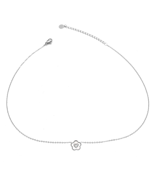 Collar flor plateada con circonita central