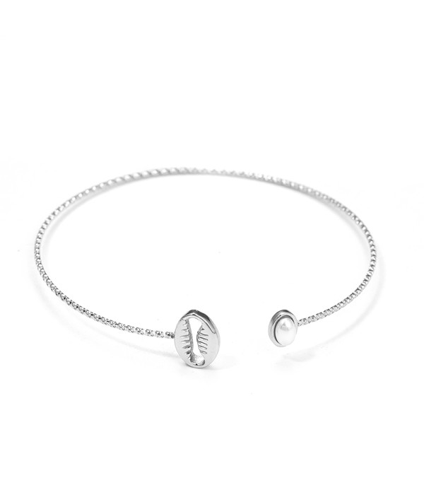 Pulsera rígida con grano de café y perla