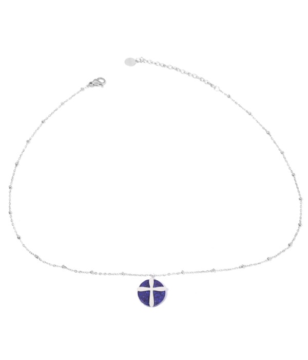 Collares plateados con cruz multicolores
