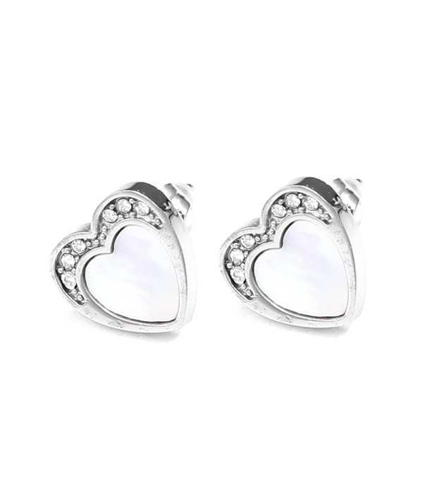Pendientes corazón de nácar con circonitas
