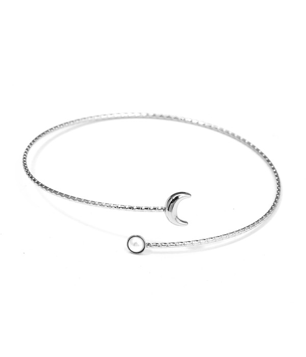 Pulsera rígida luna y perla minimalista 2