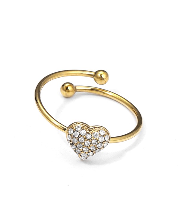 Anillo dorado con corazón de circonitas