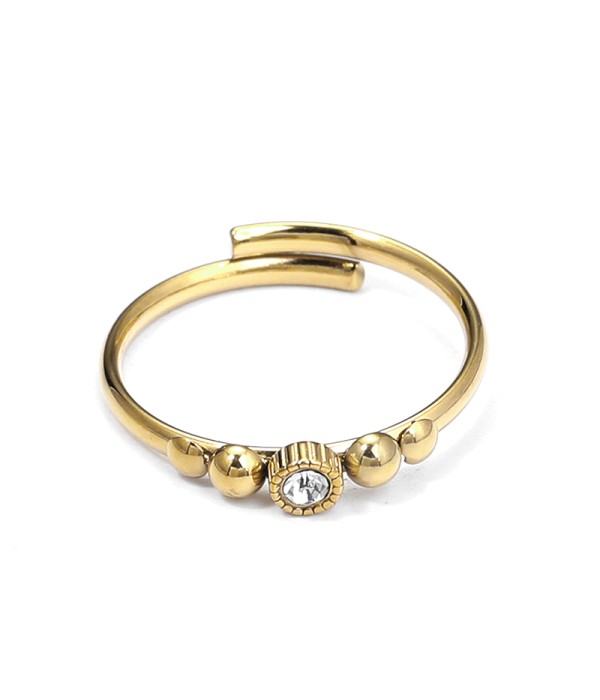 Anillo con detalle central de circonita